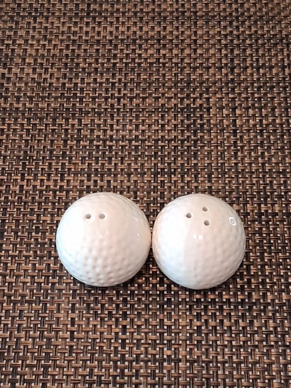 Golf Ball Salt & Pepper Shaker Set
